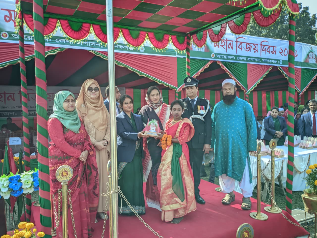বিজয় দিবস – ২০২৫ এ ডিসপ্লেতে ইতকান স্কুলের প্রথম স্থান অর্জন।